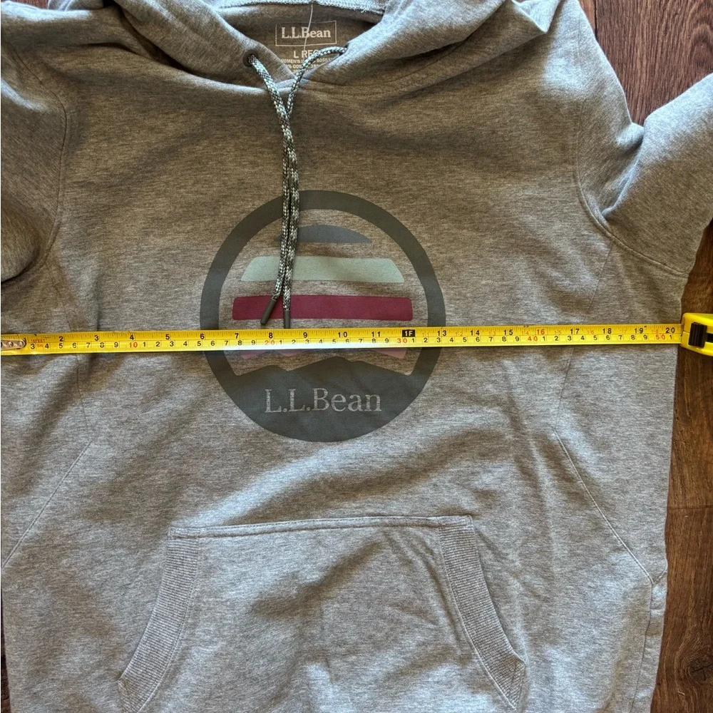 L.L. Bean Camp Hoodie with front pocket NWT - Picture 9 of 10